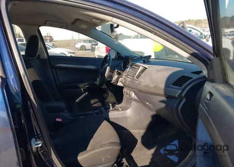 2014 Mitsubishi Lancer Es z USA, uszkodzony, nr VIN JA32U2FU7EU015029